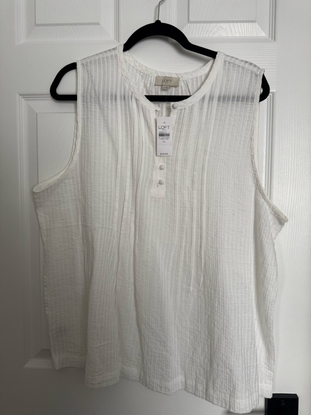 LOFT White Sleeveless Button Henley Camisole Top